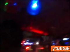 Thai hookers is given a foreigner s cock